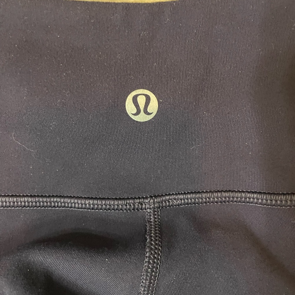 Lululemon Cropped Reversible Leggings Size 10 - Picture 6 of 9